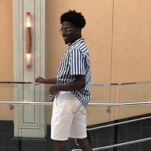 Meet your Posher, Darius